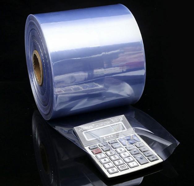 PVC熱収縮フィルムの包装例 製品をフィルムで包んだ状態