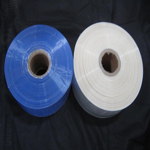 PVC熱収縮フィルムのロール（青と白） 上面からの外観