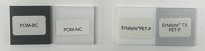 POM-BC、POM-NC、Ertalyte PET-P、Ertalyte TX PET-Pの材料サンプル比較